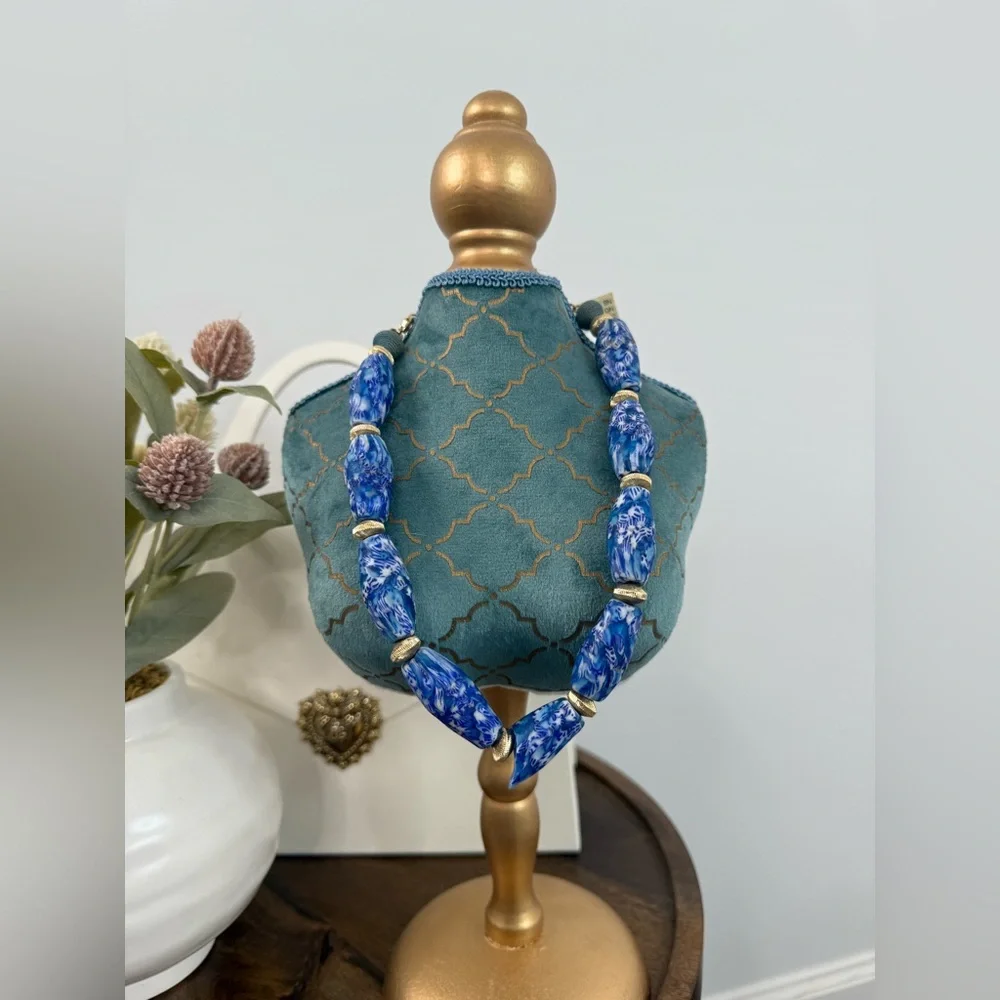 Akola Marbled Glass & Raffia Statement Choker Necklace - Picture 3 of 6